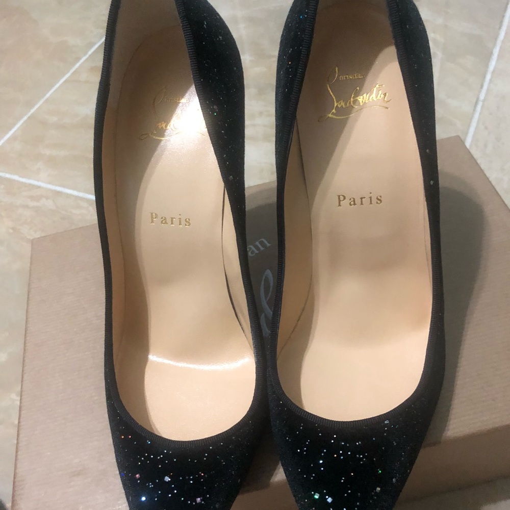 Louboutin 👠 shoes